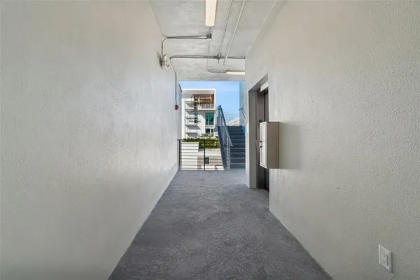 $9,000 | 1343 4th Street, Unit 101, Sarasota, FL 34236
