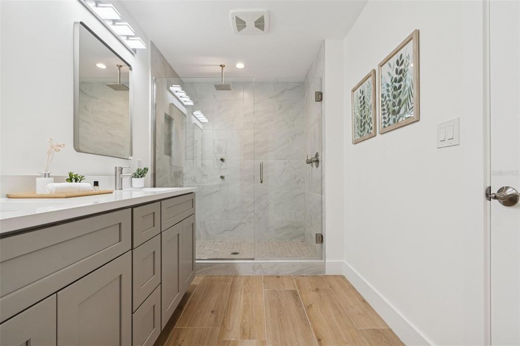 1343 4th Street, Unit 101 Sarasota, FL 34236 - Photo 9 of 87