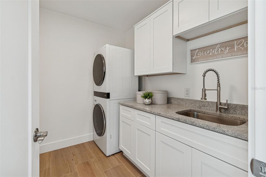 1343 4th Street, Unit 101 Sarasota, FL 34236 - Photo 10 of 87