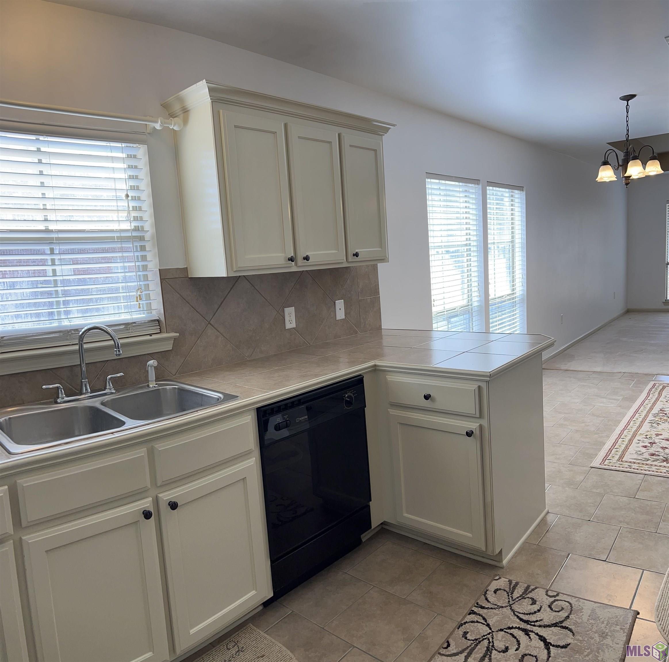 33744 Duff Road Walker, LA 70785 - Photo 11 of 31 Gallery Image 11