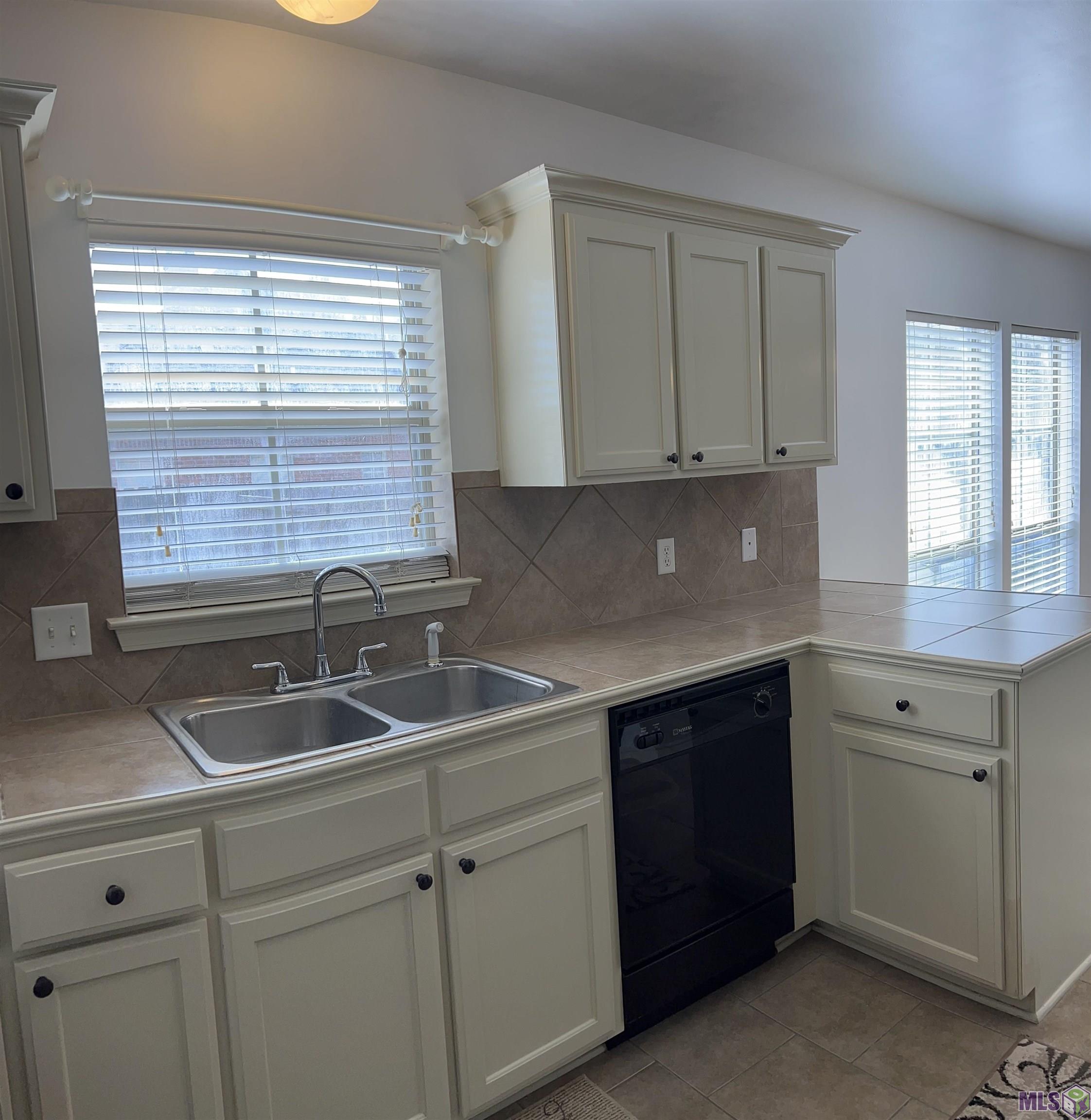 33744 Duff Road Walker, LA 70785 - Photo 14 of 31 Gallery Image 14