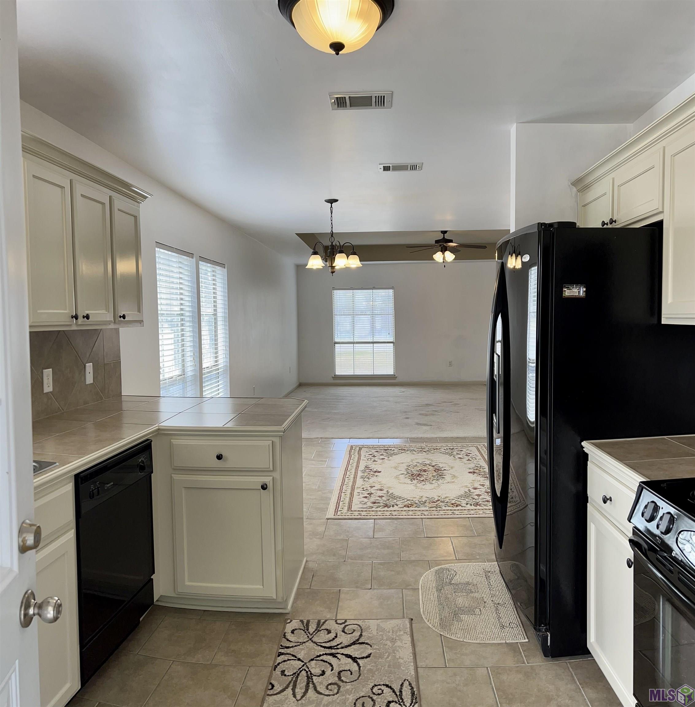 33744 Duff Road Walker, LA 70785 - Photo 5 of 31 Gallery Image 5