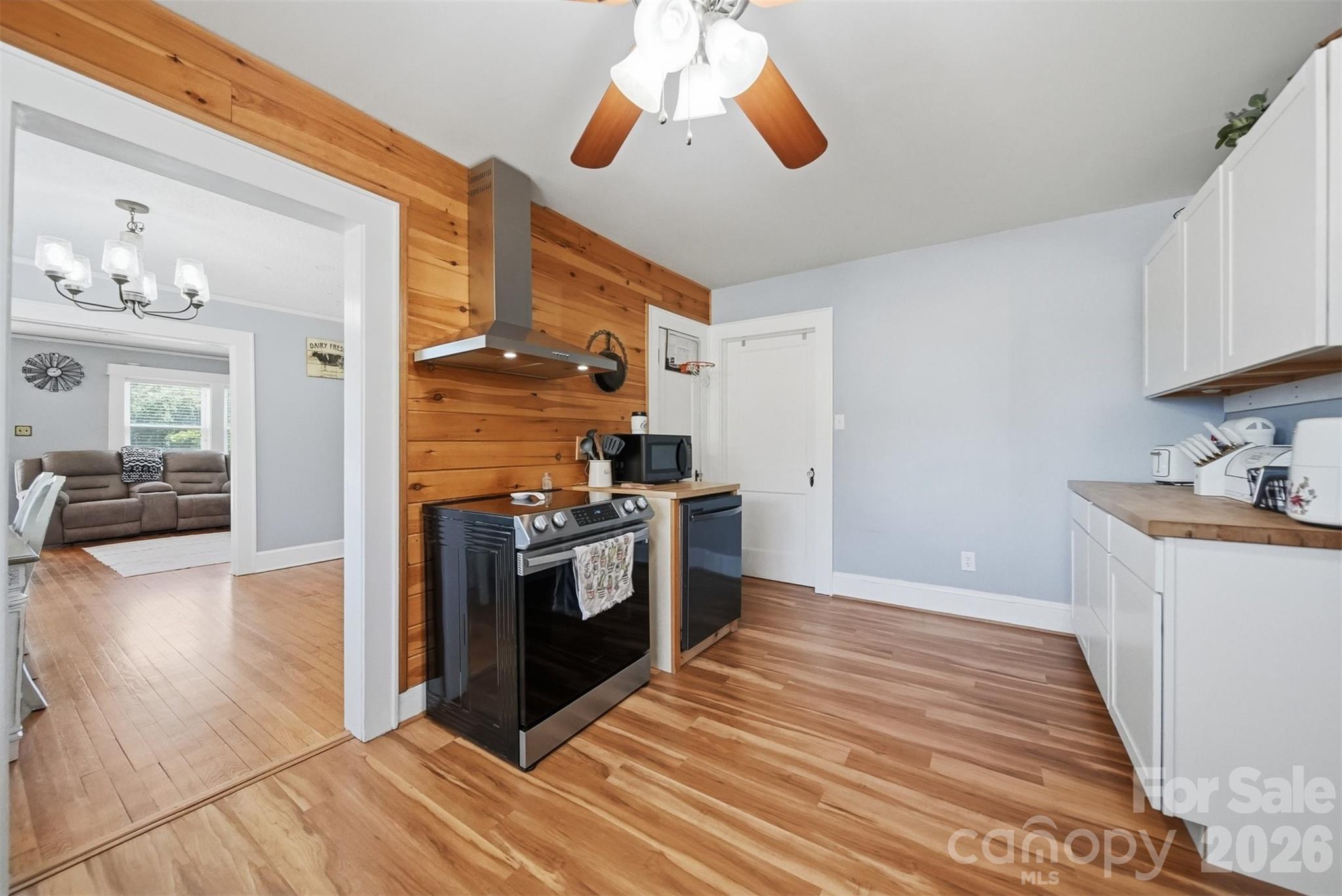4039 Hartland Road Lenoir, NC 28645 - Photo 11 of 46
