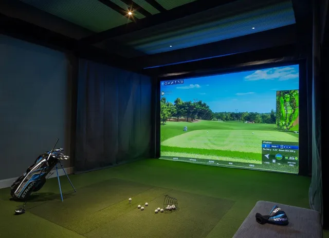 $3,667 | 60 Wharf Drive, Unit 816 | Greenpoint