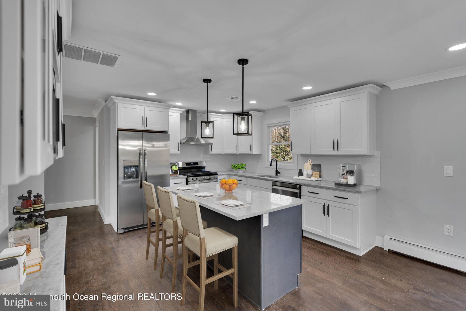 333 Colts Neck Road Farmingdale, NJ 07727 - Photo 4 of 23 Center Island