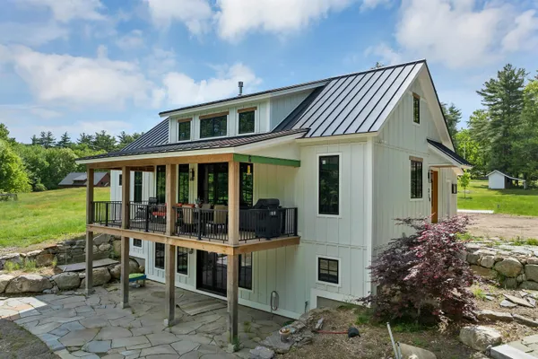 $800,000 | 31 Powers Road, Meredith, NH 03253