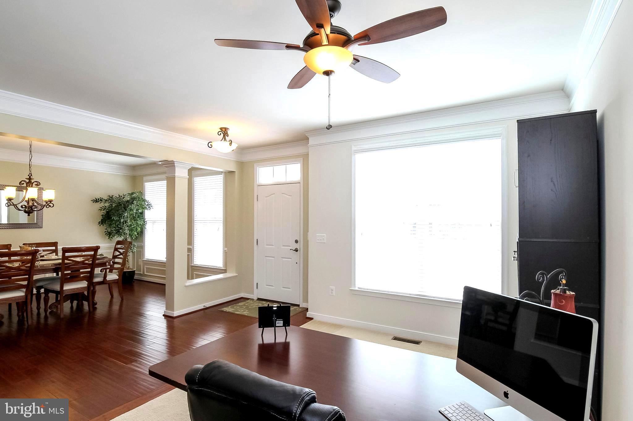 6 Smelters Trace Road Stafford, VA 22554 - Photo 2 of 33 Gorgeous open living room