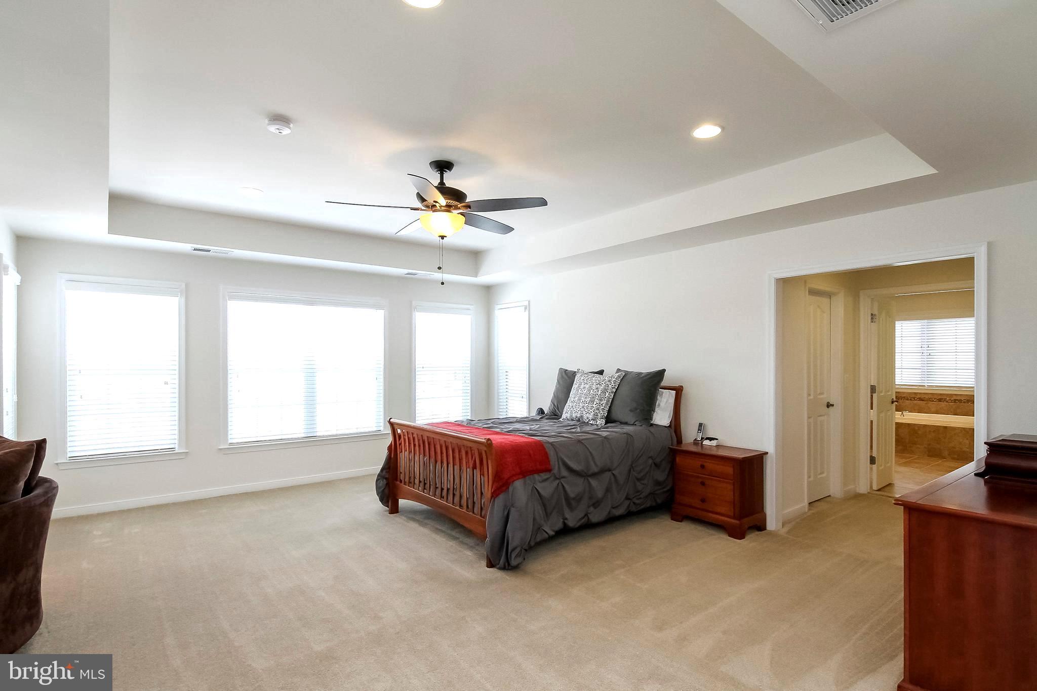 6 Smelters Trace Road Stafford, VA 22554 - Photo 13 of 33 Huge master bedroom
