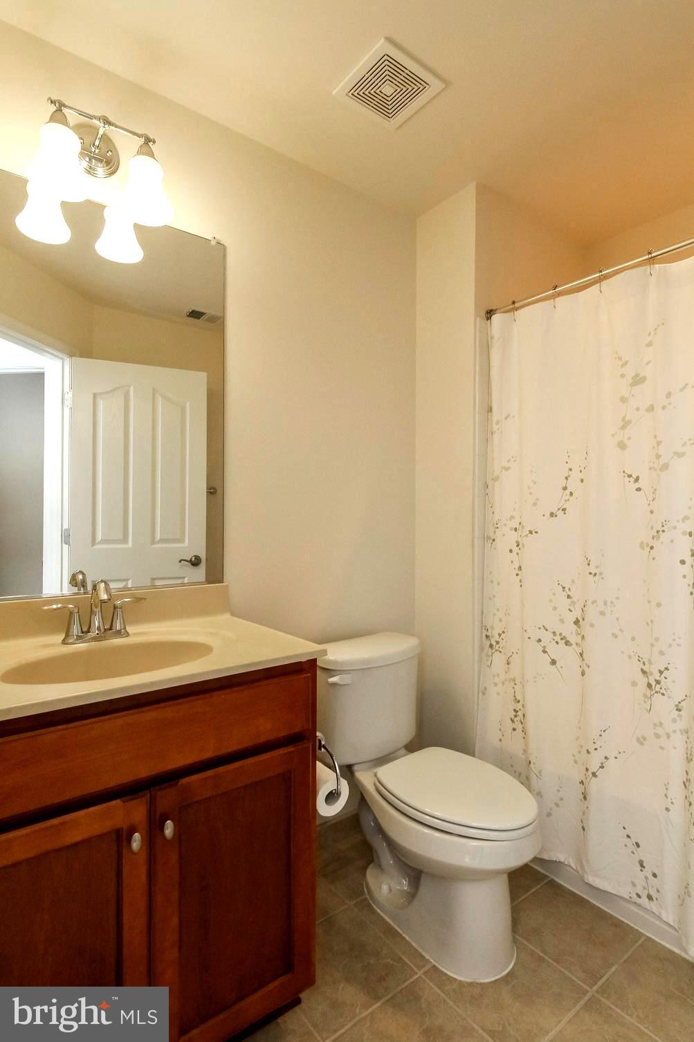 6 Smelters Trace Road Stafford, VA 22554 - Photo 23 of 33 Private bath to secondary bedroom
