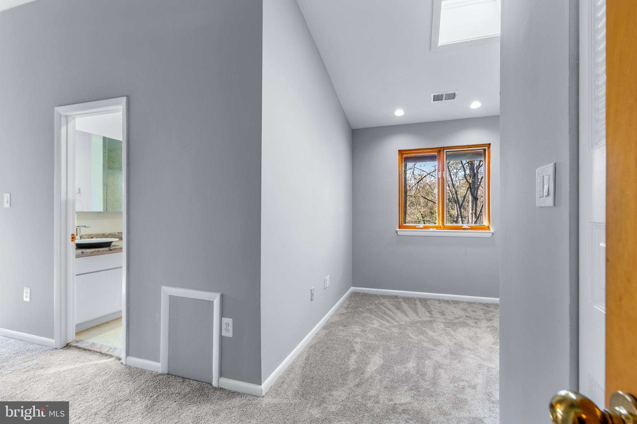 5211 MacArthur Terrace Northwest Washington, DC 20016 - Photo 23 of 53