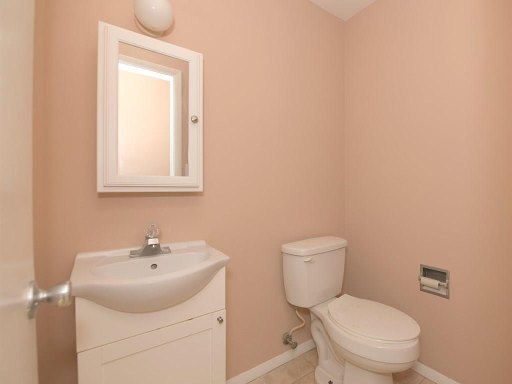 5310 East 16th Street Indianapolis, IN 46218 - Photo 12 of 17