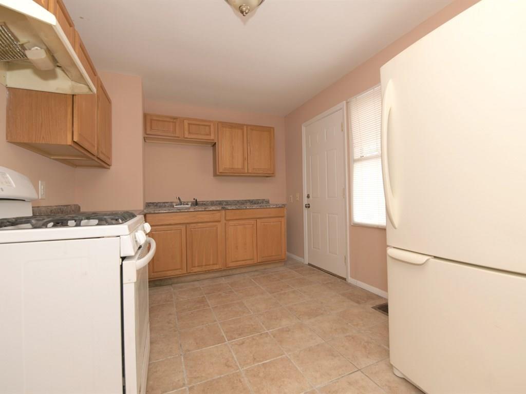 5310 East 16th Street Indianapolis, IN 46218 - Photo 6 of 17