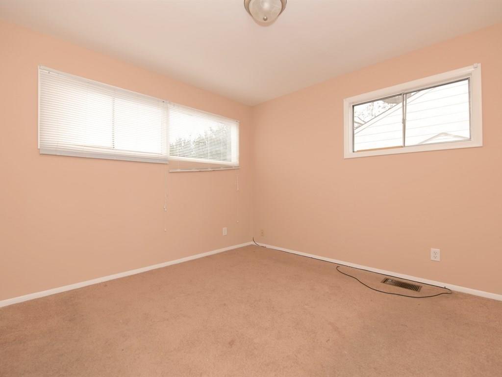 5310 East 16th Street Indianapolis, IN 46218 - Photo 9 of 17