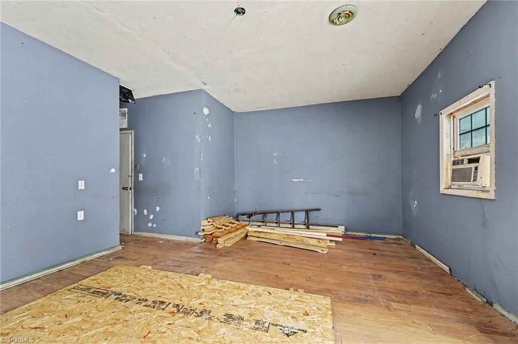 1203 Ridge Avenue Eden, NC 27288 - Photo 11 of 32