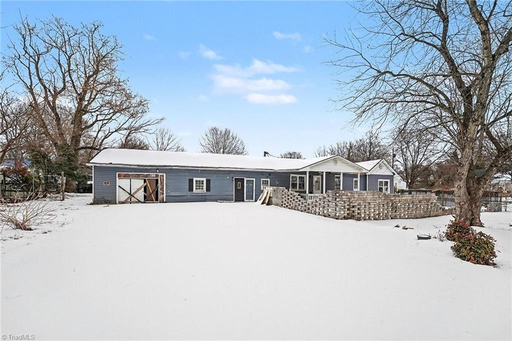 1203 Ridge Avenue Eden, NC 27288 - Photo 4 of 32