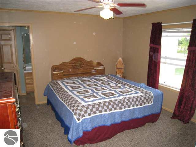 15397 Stanley Road Beulah, MI 49617 - Photo 7 of 24 1729378-6.JPG