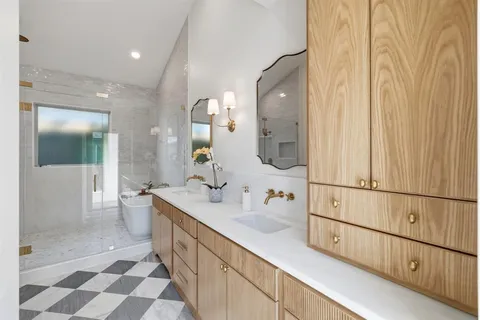 $925,000 | 10930 Ridgemeadow Drive, Dallas, TX 75218