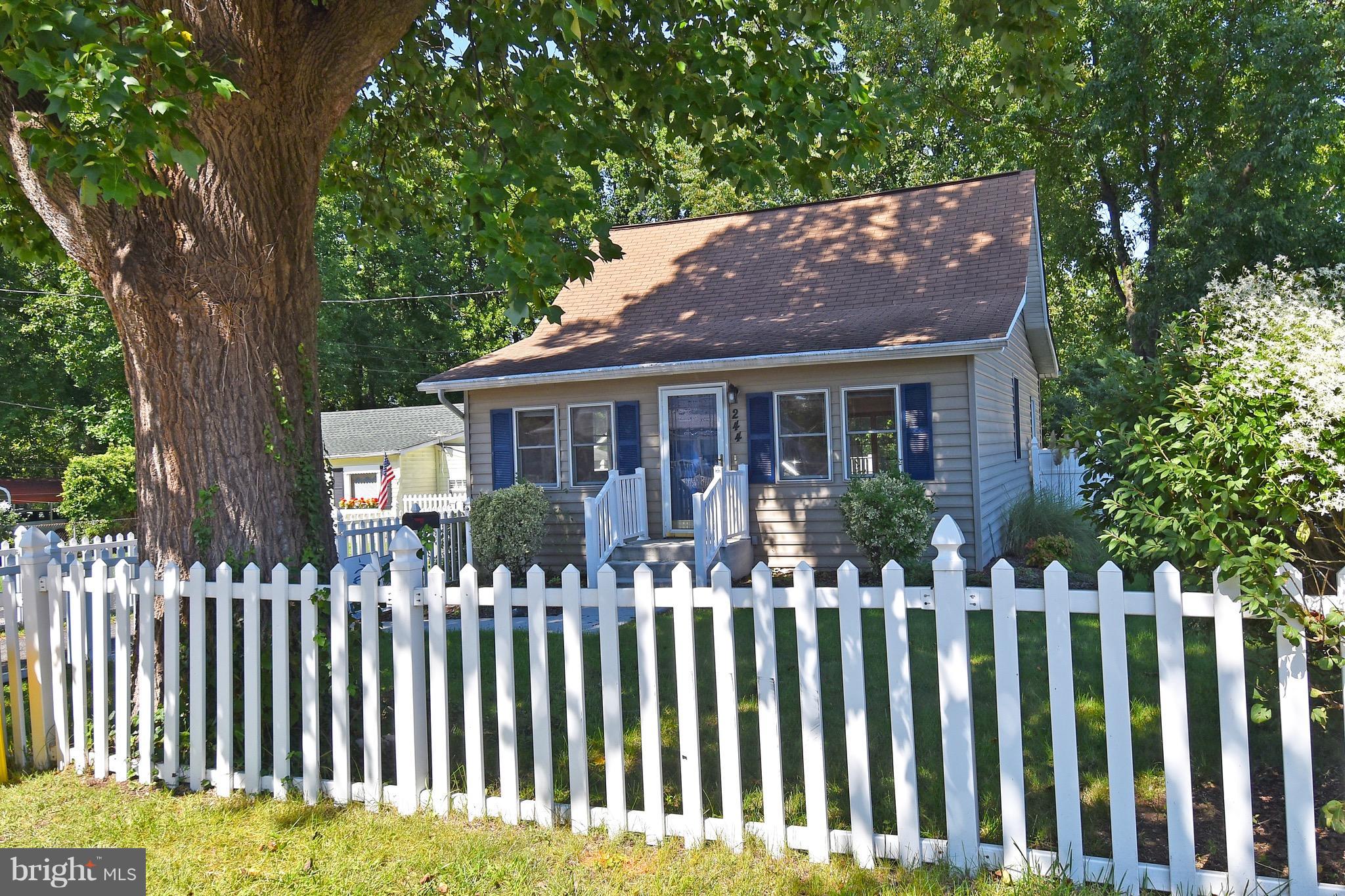 244 Arundel Road Pasadena, MD 21122 - Photo 1 of 30 Exterior (Front)