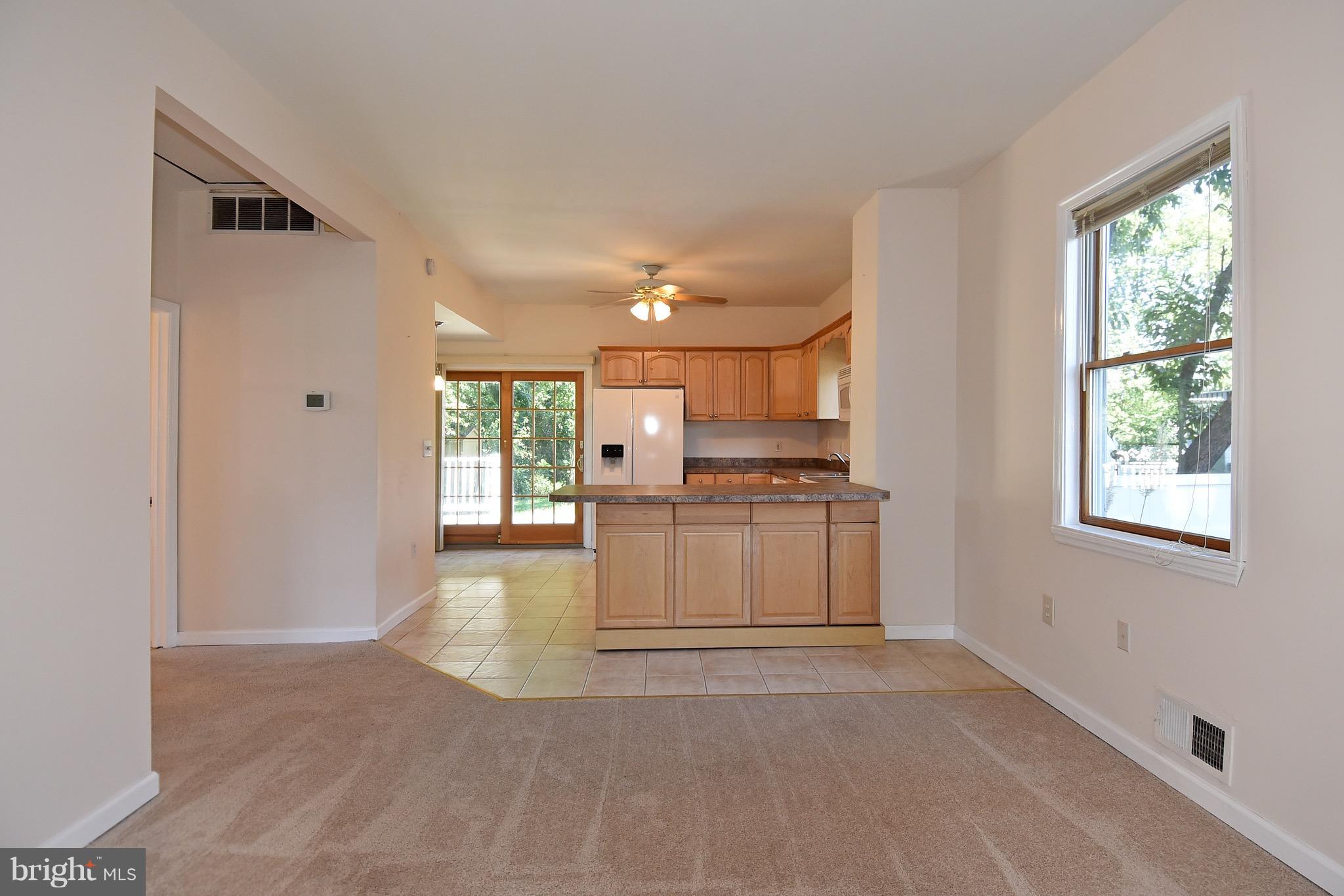 244 Arundel Road Pasadena, MD 21122 - Photo 4 of 30 Dining Room