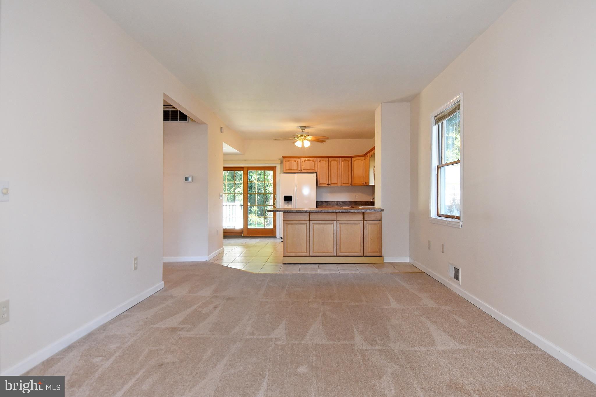 244 Arundel Road Pasadena, MD 21122 - Photo 5 of 30 Dining Room