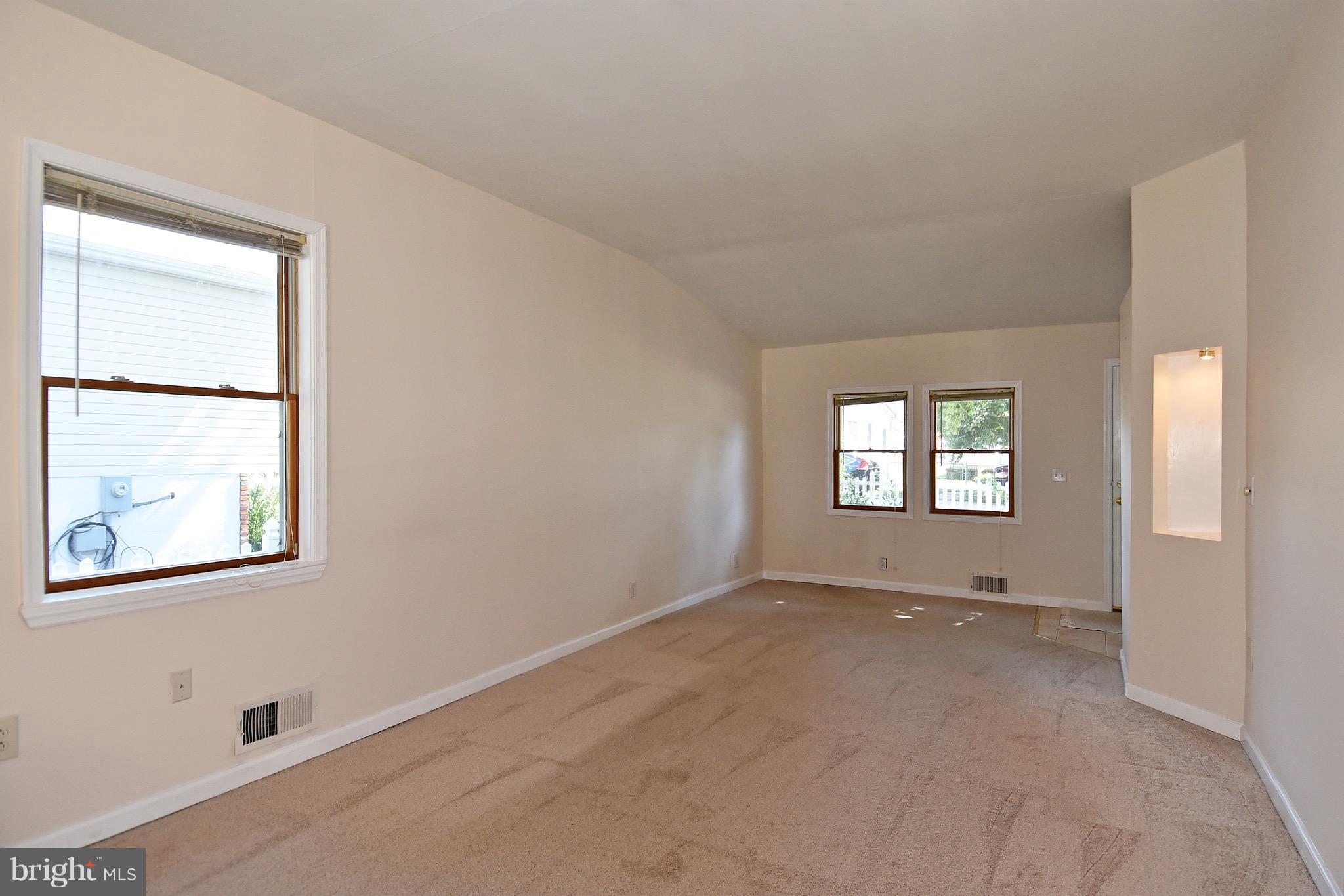 244 Arundel Road Pasadena, MD 21122 - Photo 7 of 30 Family Room
