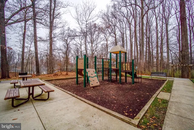 $510,000 | 20355 Century Boulevard, Unit 177L, Germantown, MD 20874