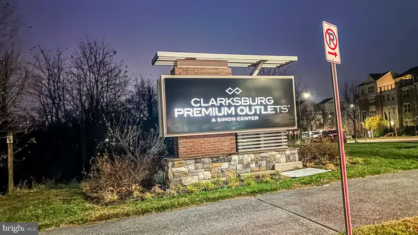 $510,000 | 20355 Century Boulevard, Unit 177L, Germantown, MD 20874