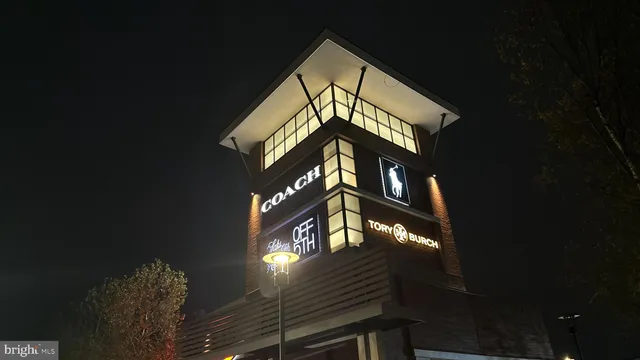 $510,000 | 20355 Century Boulevard, Unit 177L, Germantown, MD 20874