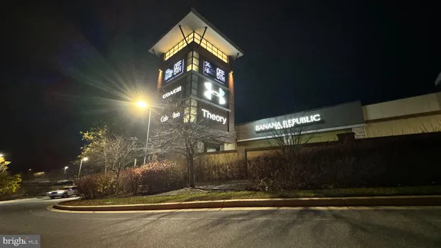 $510,000 | 20355 Century Boulevard, Unit 177L, Germantown, MD 20874