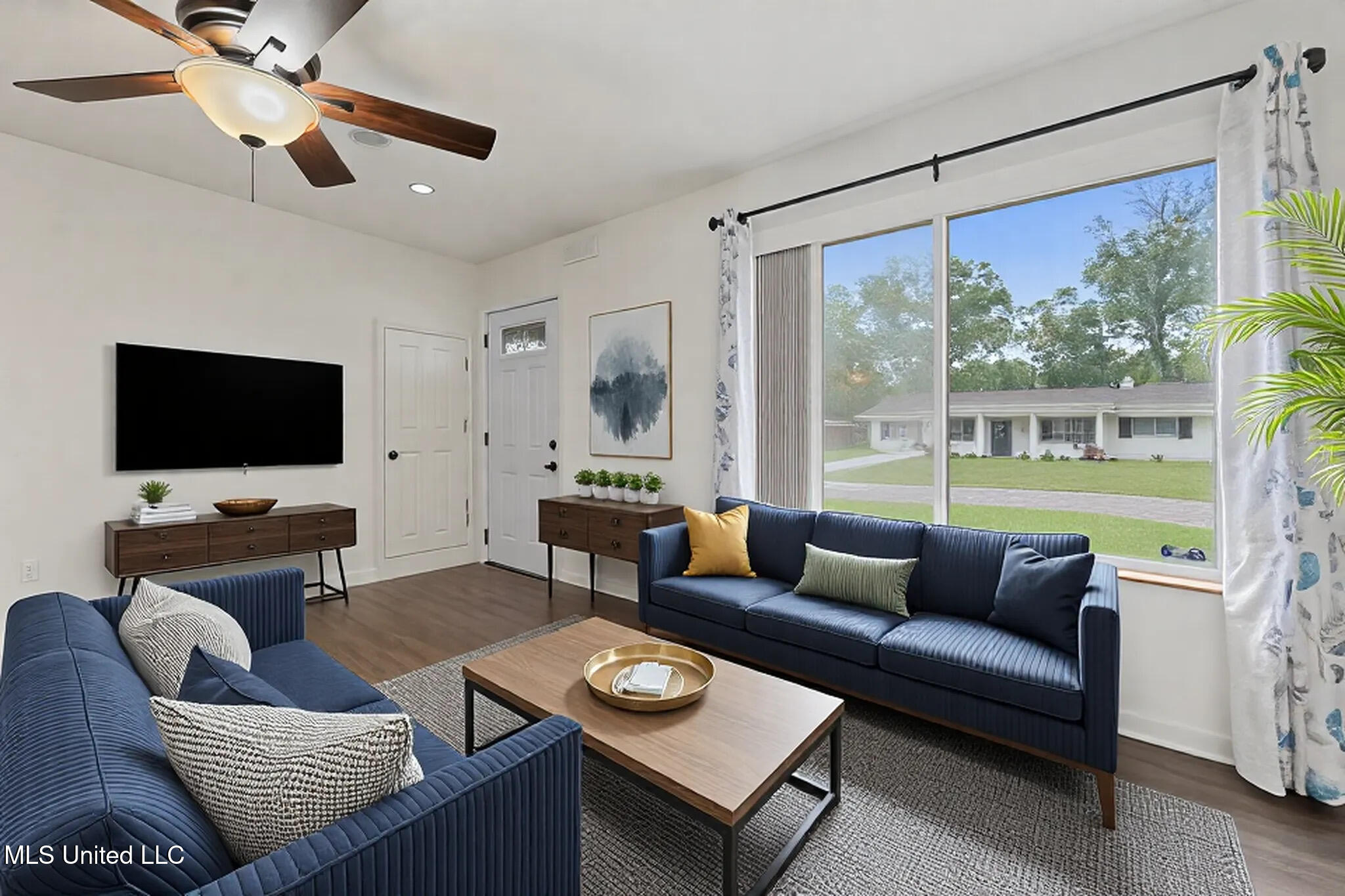 112 Ralph Drive Gulfport, MS 39503 - Photo 2 of 26 Virtual Staging
