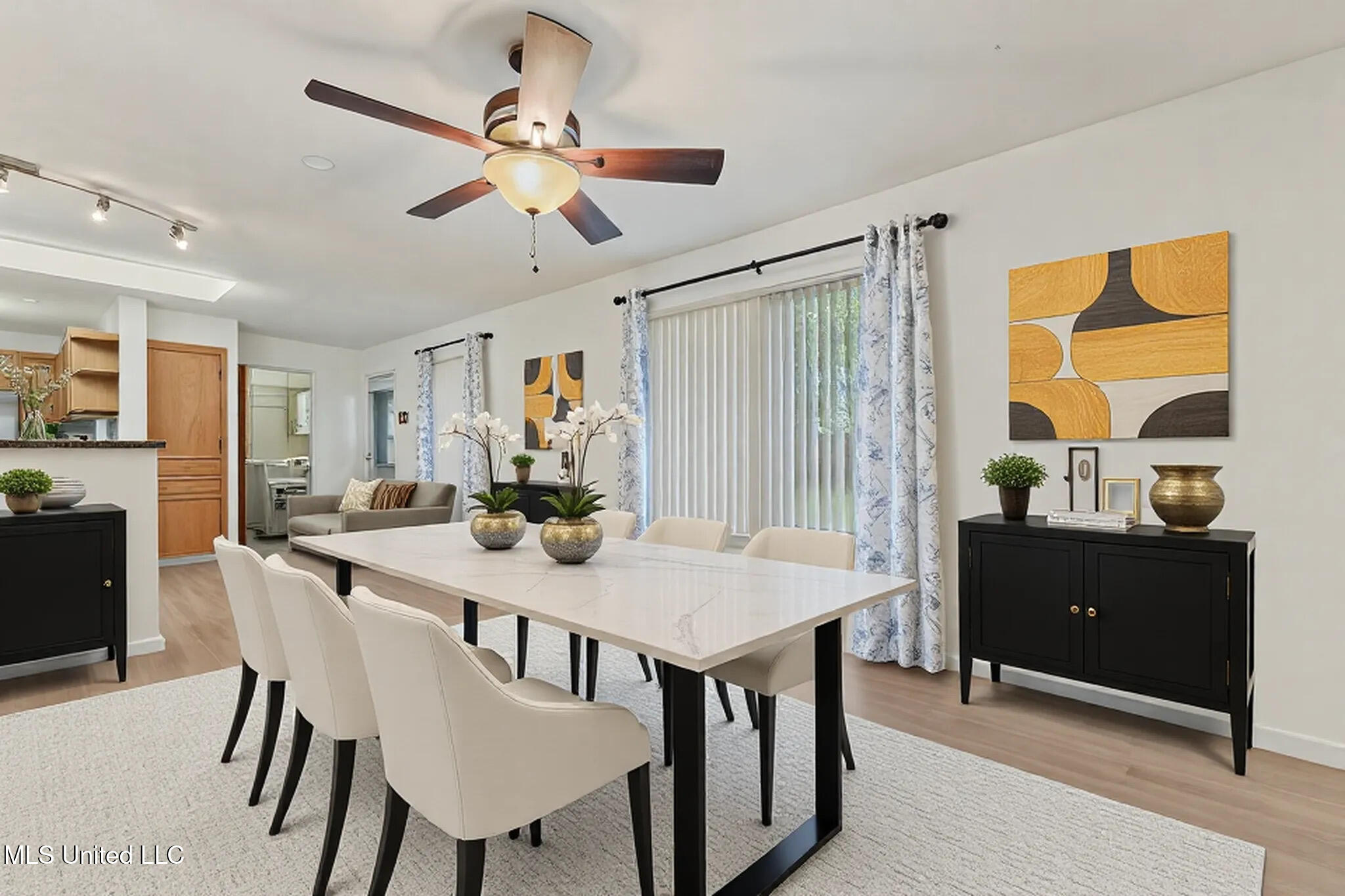 112 Ralph Drive Gulfport, MS 39503 - Photo 3 of 26 Virtual Staging