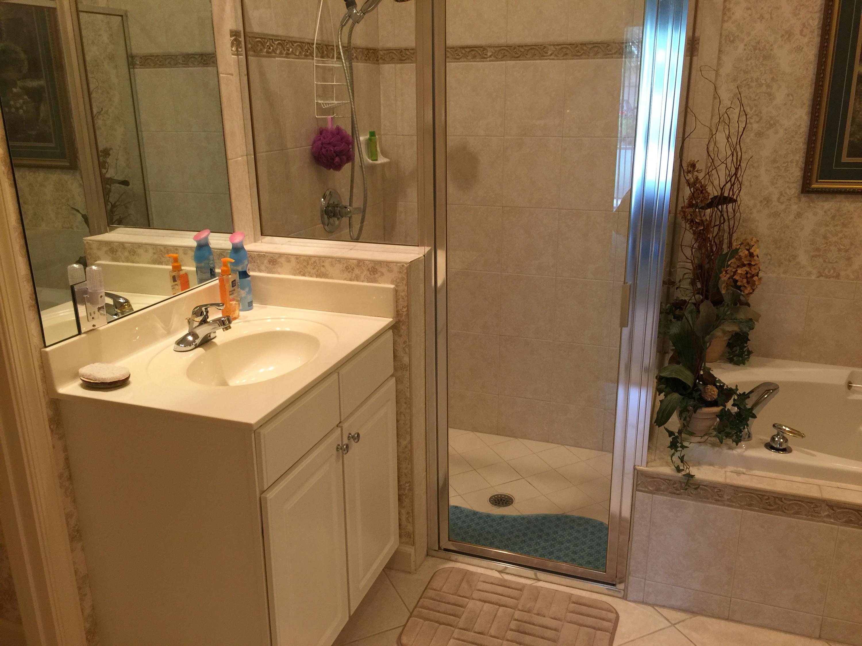 8320 Riviera Way Port St. Lucie, FL 34986 - Photo 8 of 11 MASTER BATH