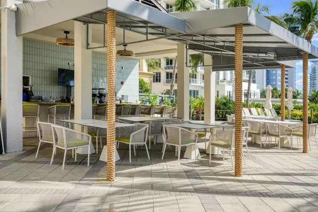 $750,000 | 3800 North Ocean Drive, Unit 1907, Singer Island, FL 33404