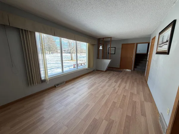 $185,000 | 17915 140th Ave N East, Thief River Falls, MN 56701