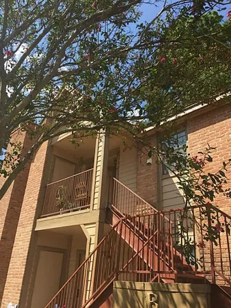 $1,150 | 2402 Sycamore Avenue, Unit B3, Huntsville, TX 77340