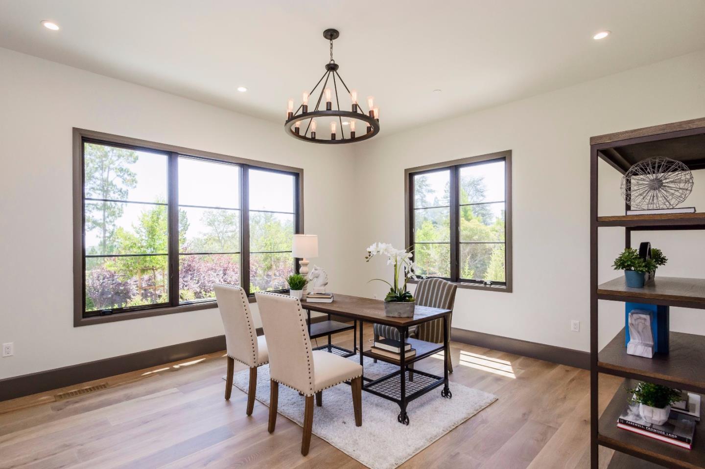 545 Darrell Road Hillsborough, CA 94010 - Photo 14 of 35