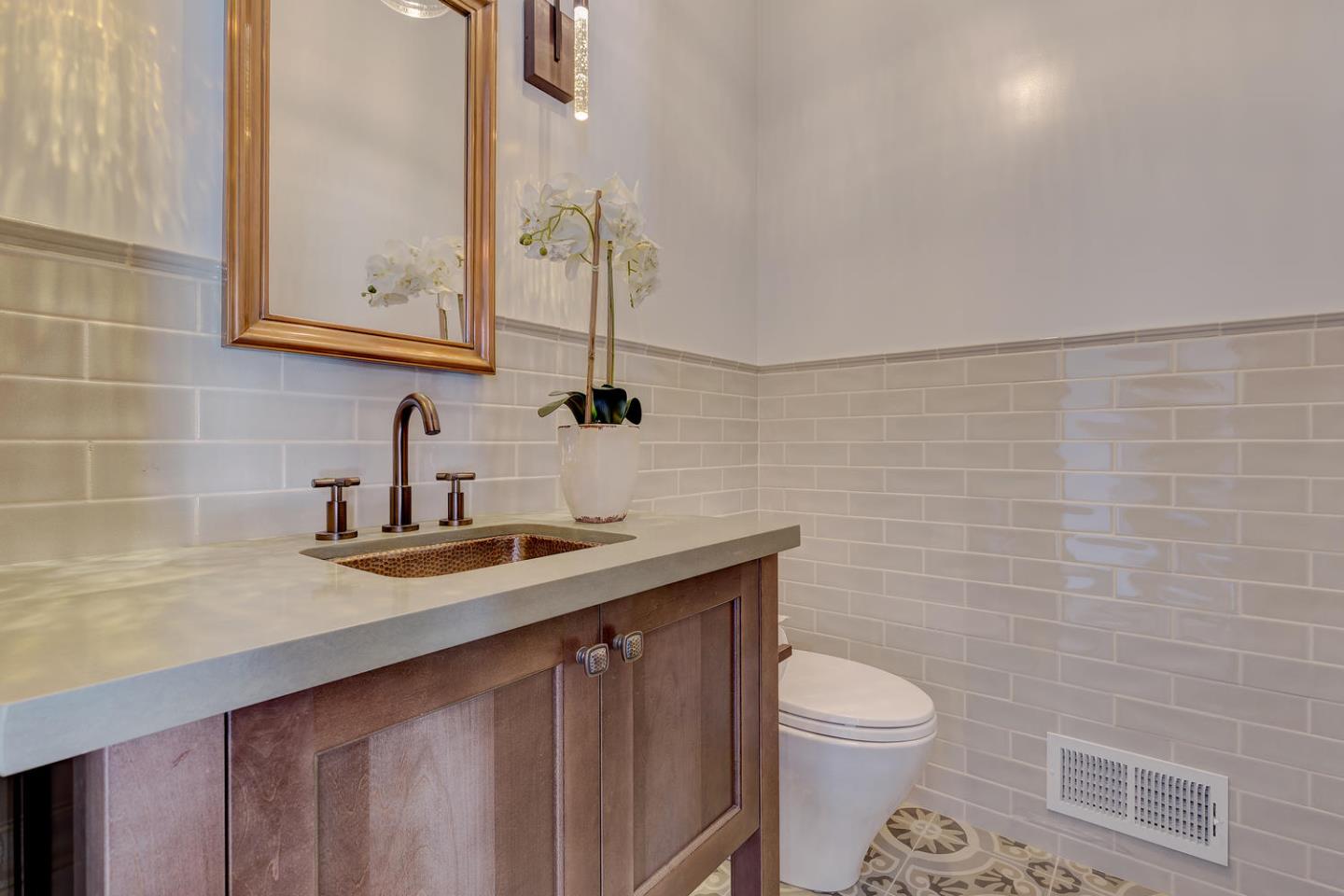 545 Darrell Road Hillsborough, CA 94010 - Photo 15 of 35