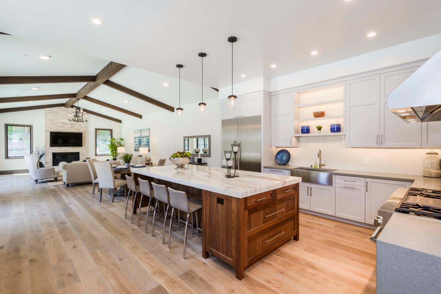 545 Darrell Road Hillsborough, CA 94010 - Photo 10 of 35