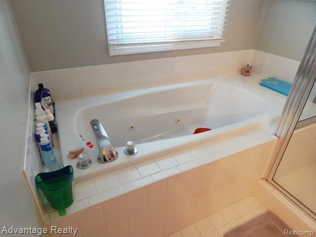 52202 Boland Road New Baltimore, MI 48047 - Photo 14 of 35 DSCN8020.JPG