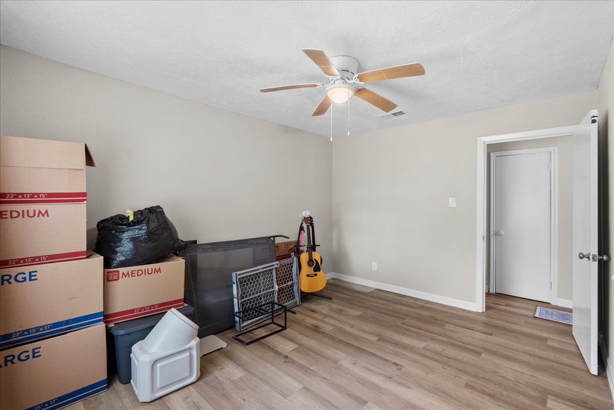 2402 Hodges Street Baytown, TX 77521 - Photo 18 of 37