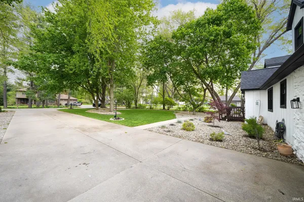 $399,999 | 51246 Shady Lane, Elkhart, IN 46514