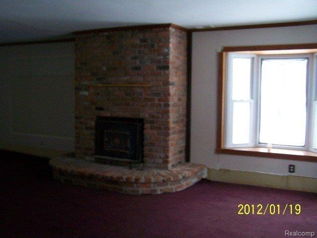 7424 Golf Club Road Howell, MI 48843 - Photo 3 of 15 100_7235.JPG