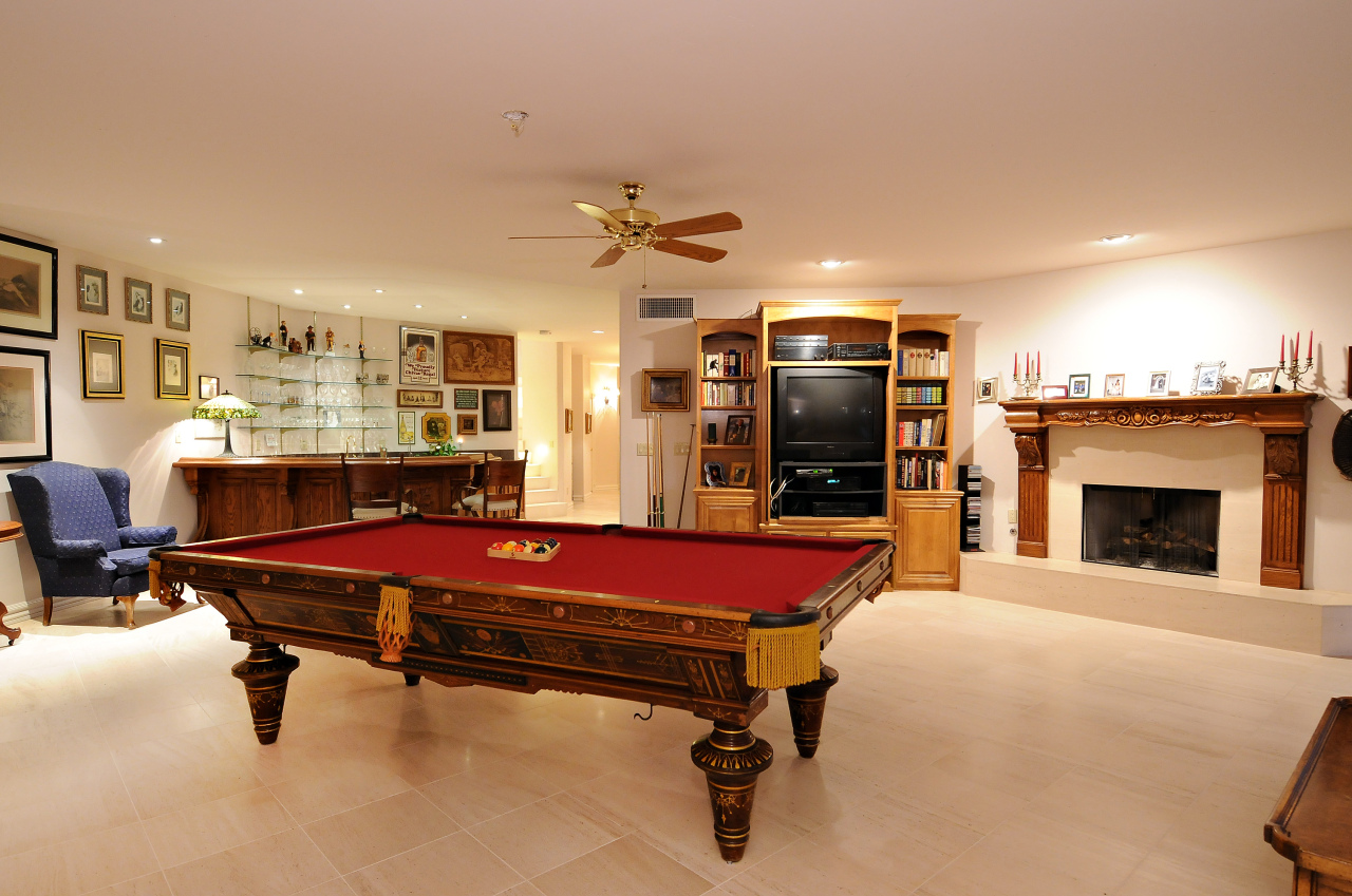 4702 East Rockridge Road Phoenix, AZ 85018 - Photo 13 of 30 r13