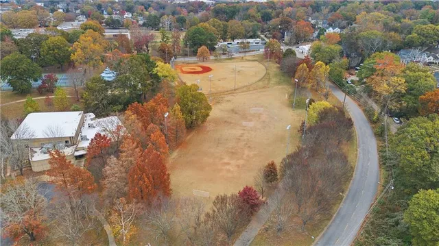 a street sign that is on the side of the road