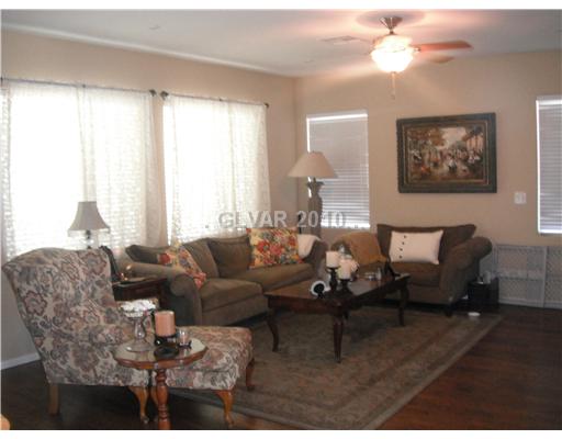 10865 Paradise Road Henderson, NV 89052 - Photo 3 of 10 Living Room.