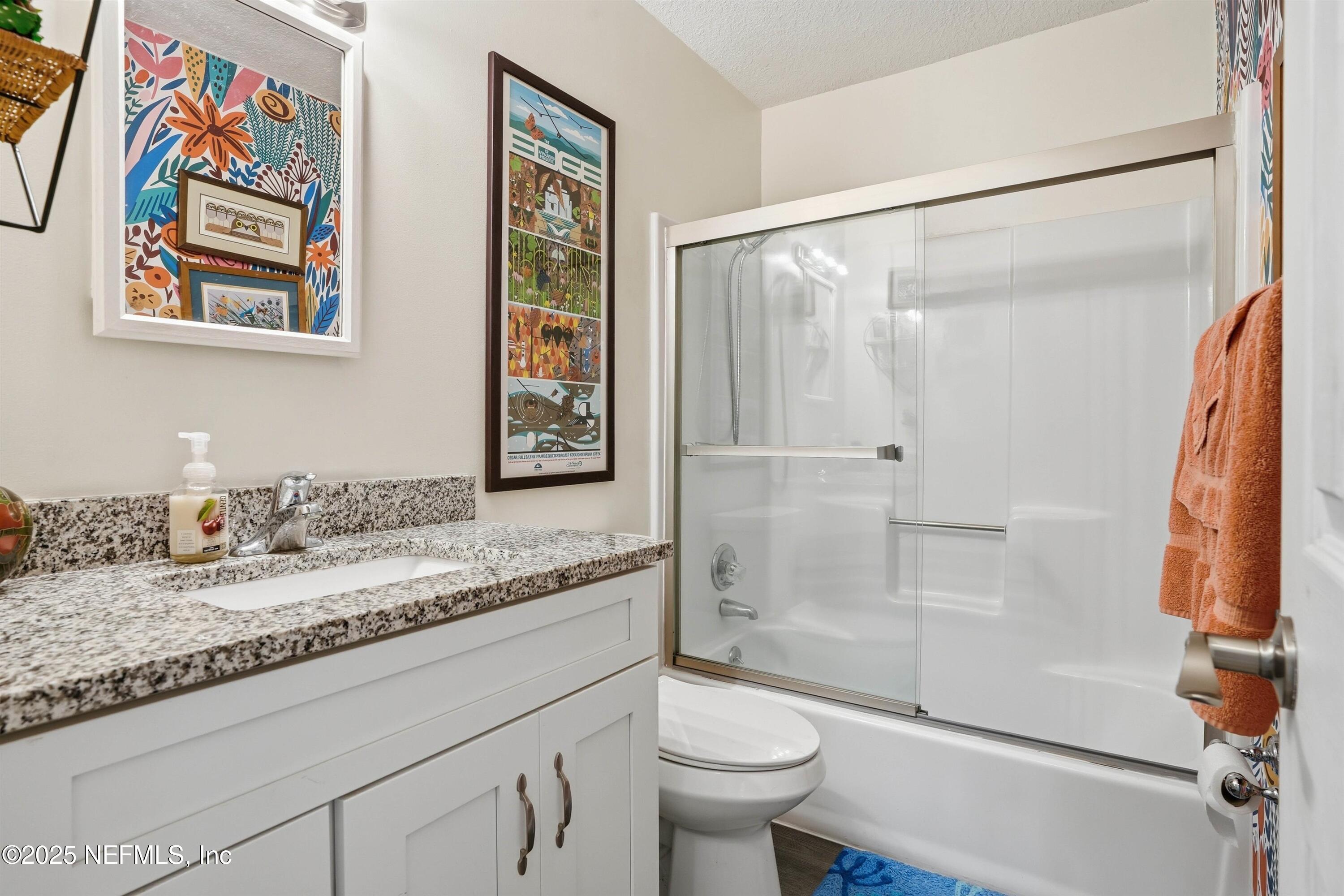 31 Oak Street St. Augustine, FL 32084 - Photo 18 of 41 18-Primary Bathroom