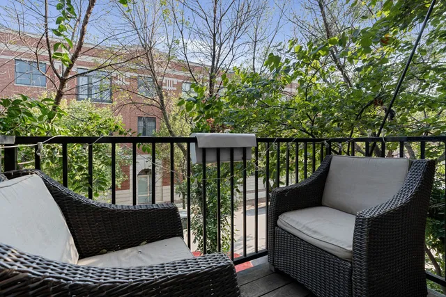 $450,000 | 2758 West Francis Place, Unit 204, Chicago, IL 60647