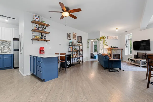 $450,000 | 2758 West Francis Place, Unit 204, Chicago, IL 60647