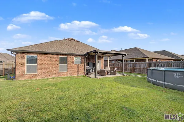 $285,000 | 110 Hickory Knoll Avenue, Gray, LA 70359