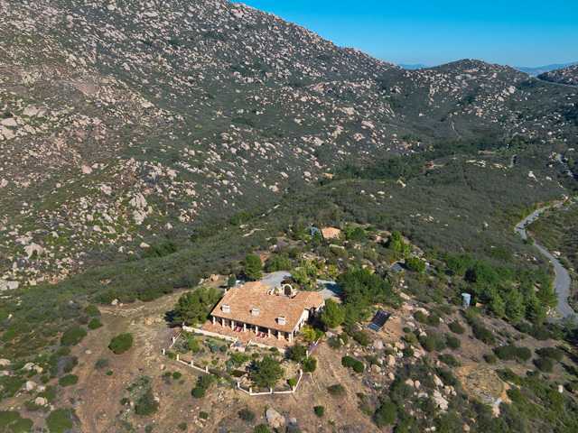 15855 Quail Mountain Road Poway, CA 92064 - Photo 3 of 25